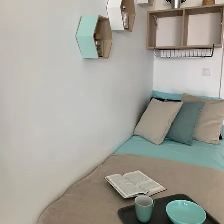 דירה Beautiful Studio Of 27 M Very Bright Saint-Raphaël